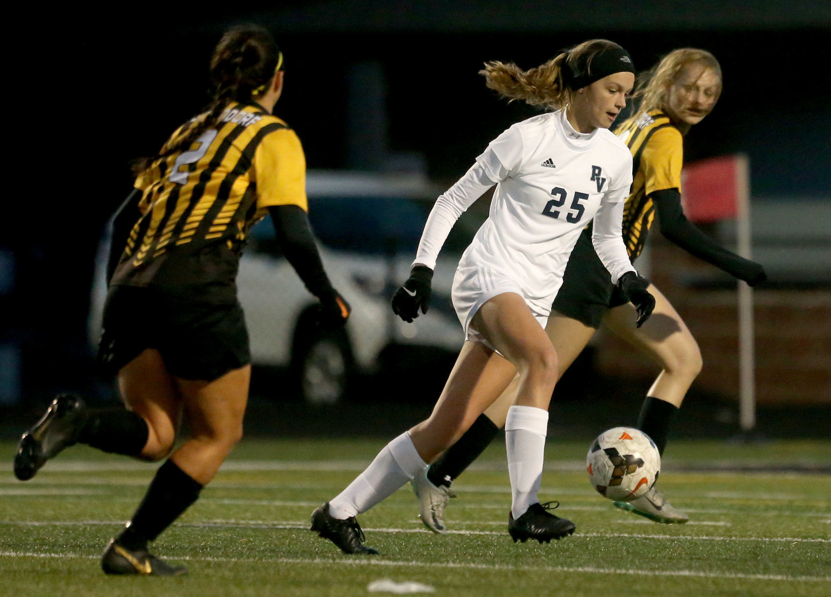 041219-qct-spt-pv-bett-soccer-006